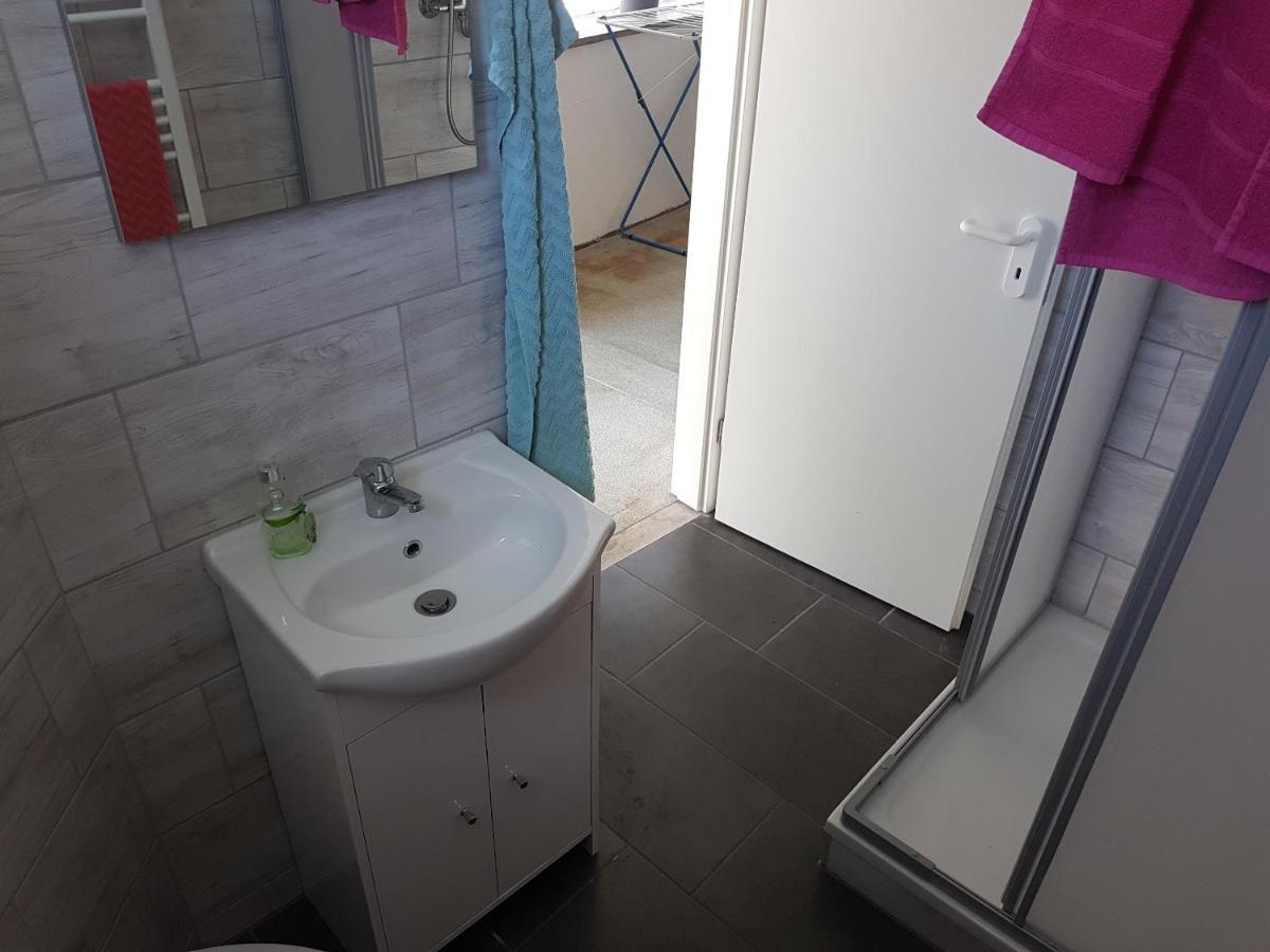 Einraum-Ferienwohnung 46M2 Eisenhuettenstadt-Diehlo Экстерьер фото